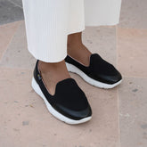 Sandra - Zapato Urbano de Tela con Borrego Negro